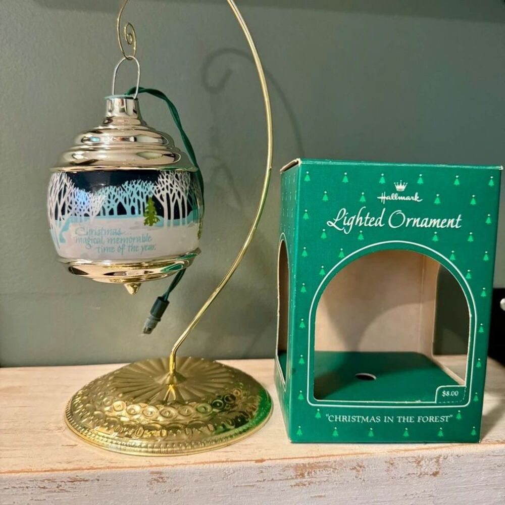 1984 Hallmark Christmas in the Forest Lighted Vintage Keepsake Ornament | 80s